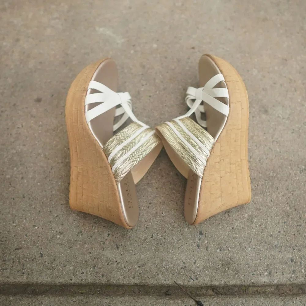 Italian Shoemakers Platform Wedge Sandals Sz 10 White Gold Strappy Made in Italy